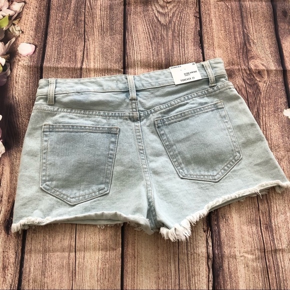 NEW Denim Collection Ultra Vintage Shorts - Picture 2 of 3